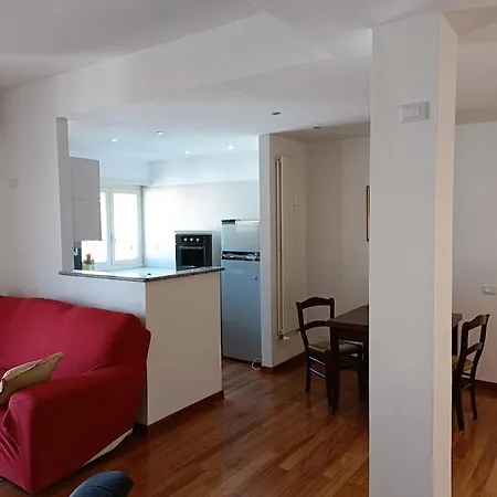 Gloriapartment Чивитавеккья